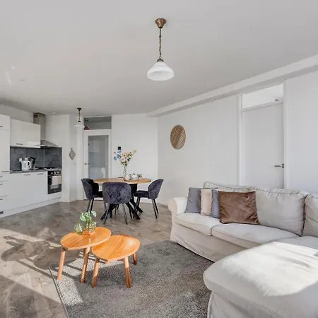 Comfortable Near The Coast Apartamento