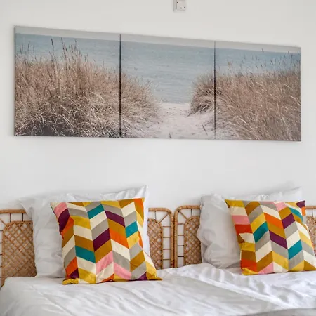 Comfortable Near The Coast * Burgerbrug