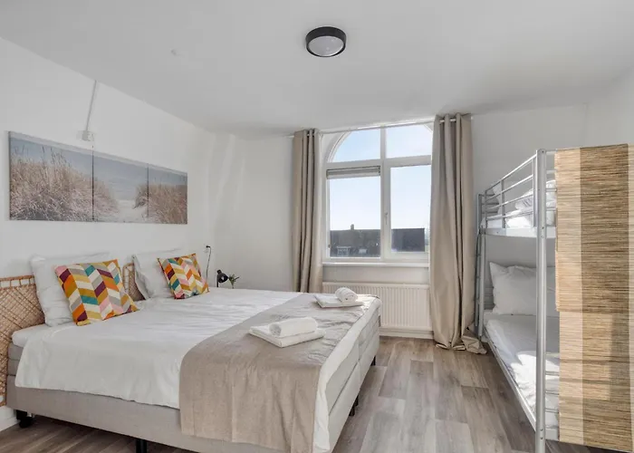 Comfortable Near The Coast * Burgerbrug