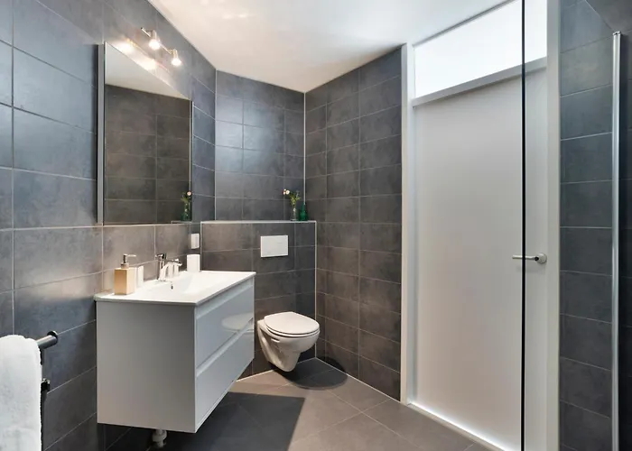 Comfortable Near The Coast *